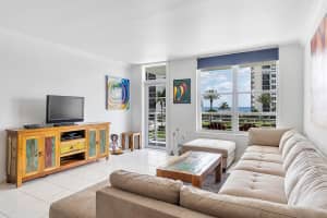 2851 S Ocean Blvd 3 a, Boca Raton, FL 33432, Sold 05/23/23