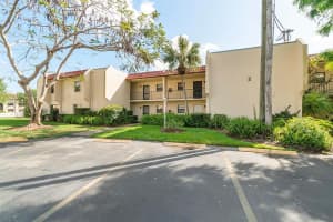 2050 Oleander Blvd Apt 2-206, Fort Pierce, FL 34950, Sold 04/28/23