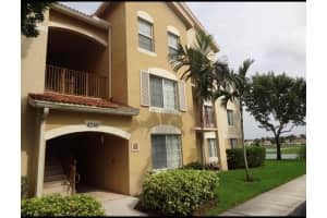 4240 San Marino Blvd APT 206, West Palm Beach, FL 33409, Sold 05/12/23