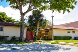 4326 Woodstock Dr APT C, West Palm Beach, FL 33409, Sold 05/10/23