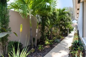 279 Sussex Cir, Jupiter, FL 33458, Sold 04/25/23