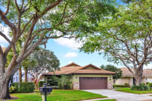 4725 Sherwood Forest Dr, Delray Beach, FL 33445, Sold 05/25/23