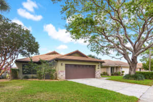 4725 Sherwood Forest Dr, Delray Beach, FL 33445, Sold 05/25/23