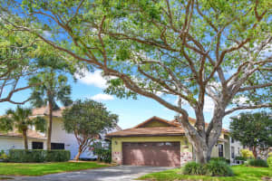 4725 Sherwood Forest Dr, Delray Beach, FL 33445, Sold 05/25/23
