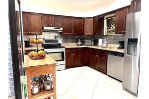 1929 Canterbury Cir, Wellington, FL 33414, Sold 09/21/23
