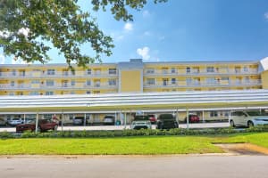 300 John F Kennedy Dr APT 307, Lake Worth, FL 33462, Sold 08/11/23