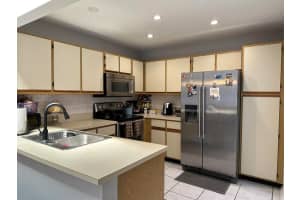 4159 Palm Bay Cir d, West Palm Beach, FL 33406, Sold 04/27/23