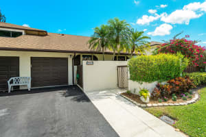 327 SW 29th Ave, Delray Beach, FL 33445, Sold 05/12/23