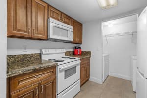 9977 Westview Dr APT 114, Coral Springs, FL 33076, Sold 04/14/23