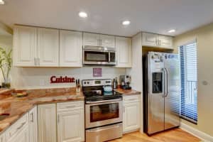 21 Royal Palm Way 403, Boca Raton, FL 33432 Sold 10/25/23