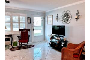 340 Horizon W APT 103, Boynton Beach, FL 33435, Sold 08/31/23