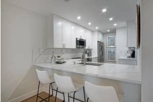 350 NE Edgewater Dr APT 402, Stuart, FL 34996, Sold 04/12/23