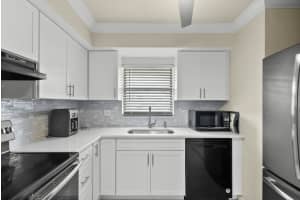 4885 SE Capstan Ave e 27, Stuart, FL 34997, Sold 09/08/23