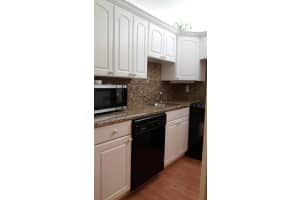 9355 SW 8th Street 121, Boca Raton, FL 33428 - MLS#R10873495