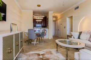 MLS# R10873538, West Palm Beach, Florida 33401