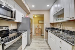 250 NE 20th St #105, Boca Raton, FL 33431, Sold 11/06/23