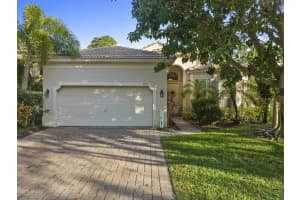 5771 Sunberry Cir, Fort Pierce, FL 34951, Sold 07/27/23