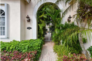 9569 Calliandra Dr, Boynton Beach, FL 33436, Sold 05/01/23