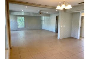 301 20th Ave SW, Vero Beach, FL 32962, Sold 06/30/23