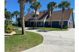 261  Arrowhead Lane Melbourne Beach, FL 32951 Sold 05/17/23