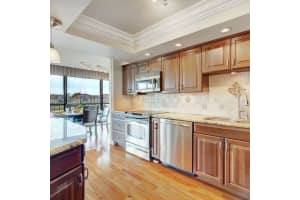 5344 Woodland Lakes Dr APT 323, Palm Beach Gardens, FL 33418, Sold 07/21/23