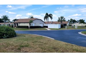 6024 Indrio Rd APT 7, Fort Pierce, FL 34951, Sold 05/19/23