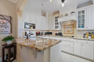 2905 Fairway Dr N, Jupiter, FL 33477, Sold 04/28/23