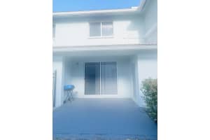 MLS# R10874290, Riviera Beach, Florida 33404