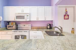 10390 Boynton Pl Cir, Boynton Beach, FL 33437, Sold 04/19/23