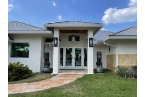 9015 SE Harbor Island Way, Hobe Sound, FL 33455 Sold 07/21/23