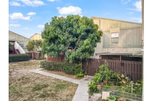 6 Crossings Cir, Boynton Beach, FL 33435, Sold 04/20/23