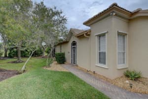 3621 NW Willow Creek Dr, Jensen Beach, FL 34957, Sold 05/17/23