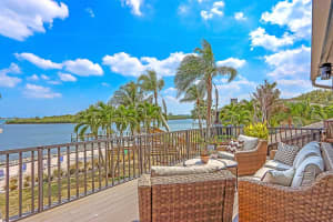 5614 SE Schooner Oaks Way, Stuart, FL 34997 Sold 07/28/23