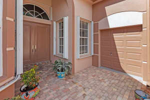 10870  Royal Devon Way, Lake Worth Beach, FL 33449 Sold 10/31/23
