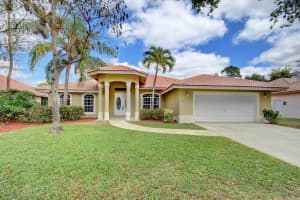 113  Kapok Crescent, Royal Palm Beach, FL 33411 Sold 06/09/23