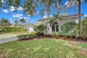 2720  Tecumseh Drive, West Palm Beach, FL 33409 Sold 11/27/23