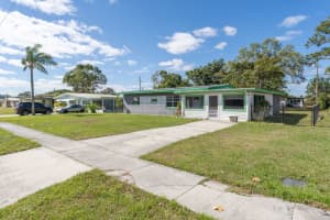 120  Ne Entrada Avenue, Port Saint Lucie, FL 34952 Sold 07/18/23