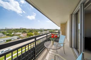 555 NW 4th Avenue   5240, Boca Raton, FL 33432 Sold 12/08/23