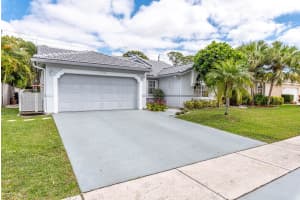 5179 Rosen Blvd, Boynton Beach, FL 33472, Sold 04/17/23