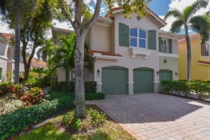180 Las Brisas Cir, Hypoluxo, FL 33462, Sold 05/01/23
