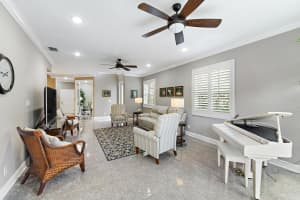 180 Las Brisas Cir, Hypoluxo, FL 33462, Sold 05/01/23