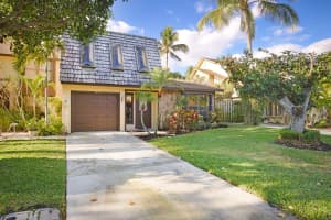 1012  Raintree Lane, Palm Beach Gardens, FL 33410 Sold 07/07/23