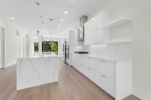 32 Audubon Pl, Sarasota, FL 34237, Sold 06/02/23