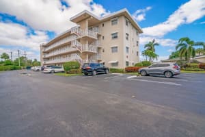 2728 Garden Dr N, Lake Worth, FL 33461, Sold 04/27/23