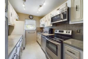 1060  North Drive   B, Delray Beach, FL 33445 Sold 09/20/23