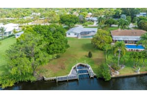 1064 NW Spruce Ridge Dr, Stuart, FL 34994, Sold 04/28/23