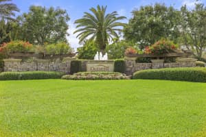 10509  Willow Oak Court, Wellington, FL 33414 Sold 07/10/23