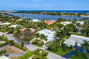 992 S Atlantic Drive, Lantana, FL 33462 Sold 08/28/23