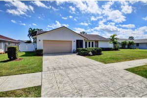 4192  Woods End Road, Boca Raton, FL 33487 Sold 06/09/23