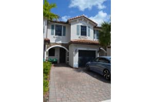 5453 NW 27th Ct, Margate, FL 33063, Sold 05/01/23